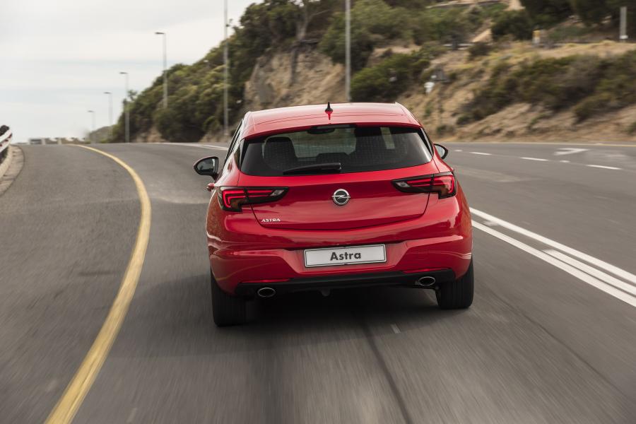  Opel Astra 2016 года  (ZA) (фото 13 из 40)